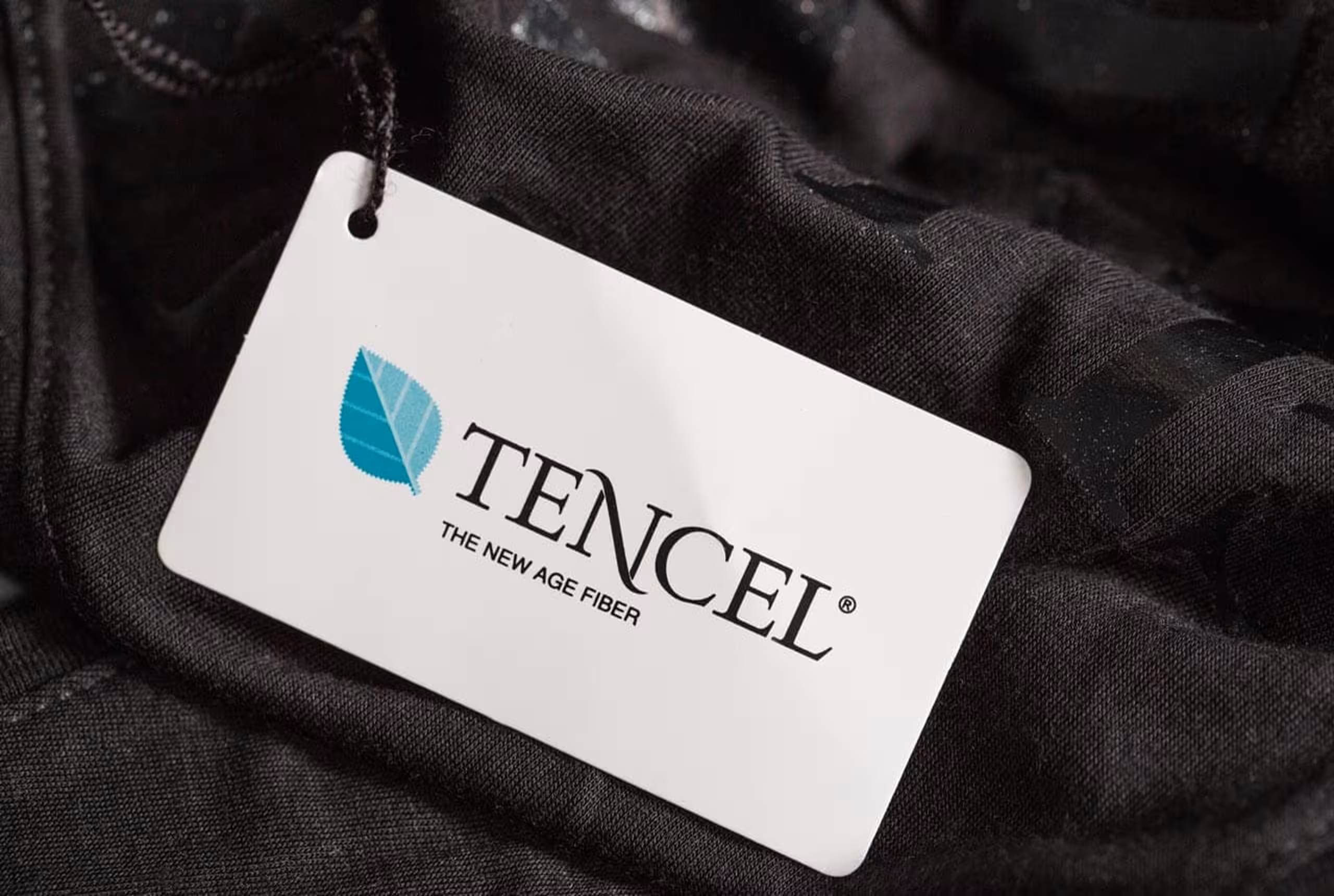 A hang tag the tells the fabric style 